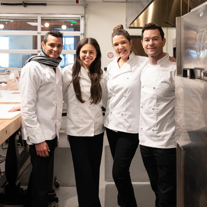 Boarderie team in a kitchen.